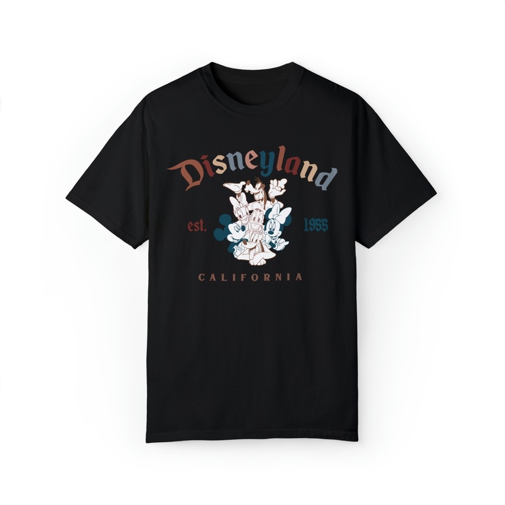 BEAND NEW DISNEYLAND SHIRT NEVER WORN